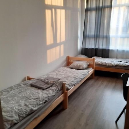 סוסנוביץ' Hostel Polnocna 61 מראה חיצוני תמונה