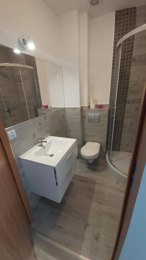 סוסנוביץ' Hostel Polnocna 61 מראה חיצוני תמונה