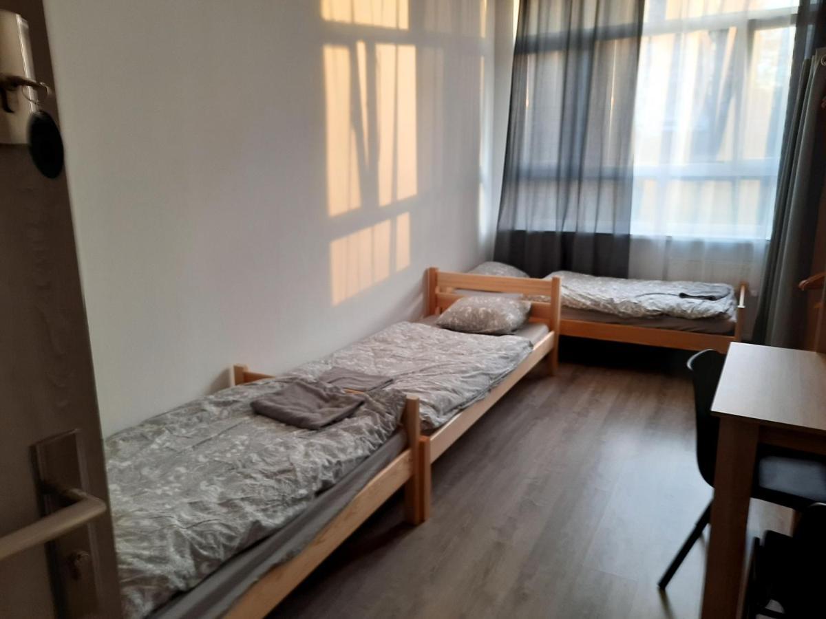 סוסנוביץ' Hostel Polnocna 61 מראה חיצוני תמונה