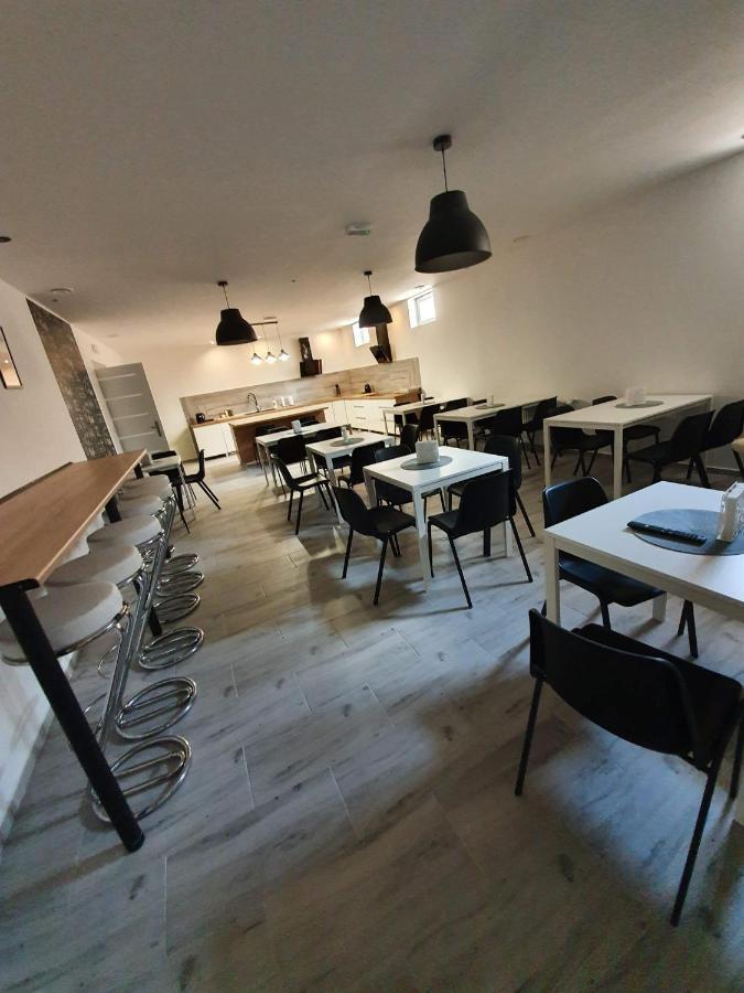 סוסנוביץ' Hostel Polnocna 61 מראה חיצוני תמונה